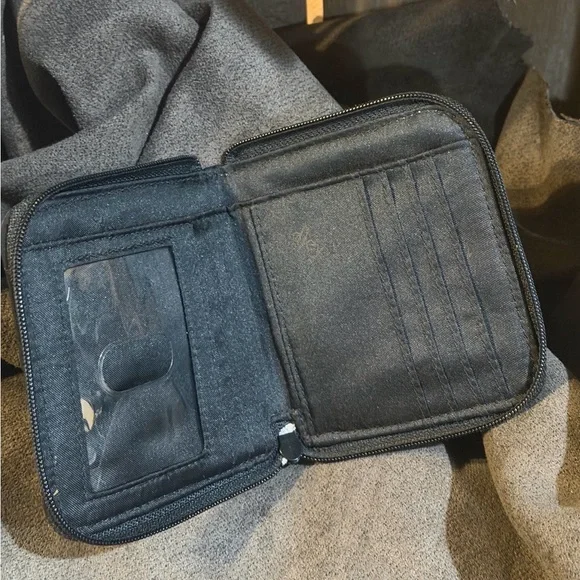 EUC Vera Bradley Petite Black Zip-Around Wallet - Picture 3 of 3